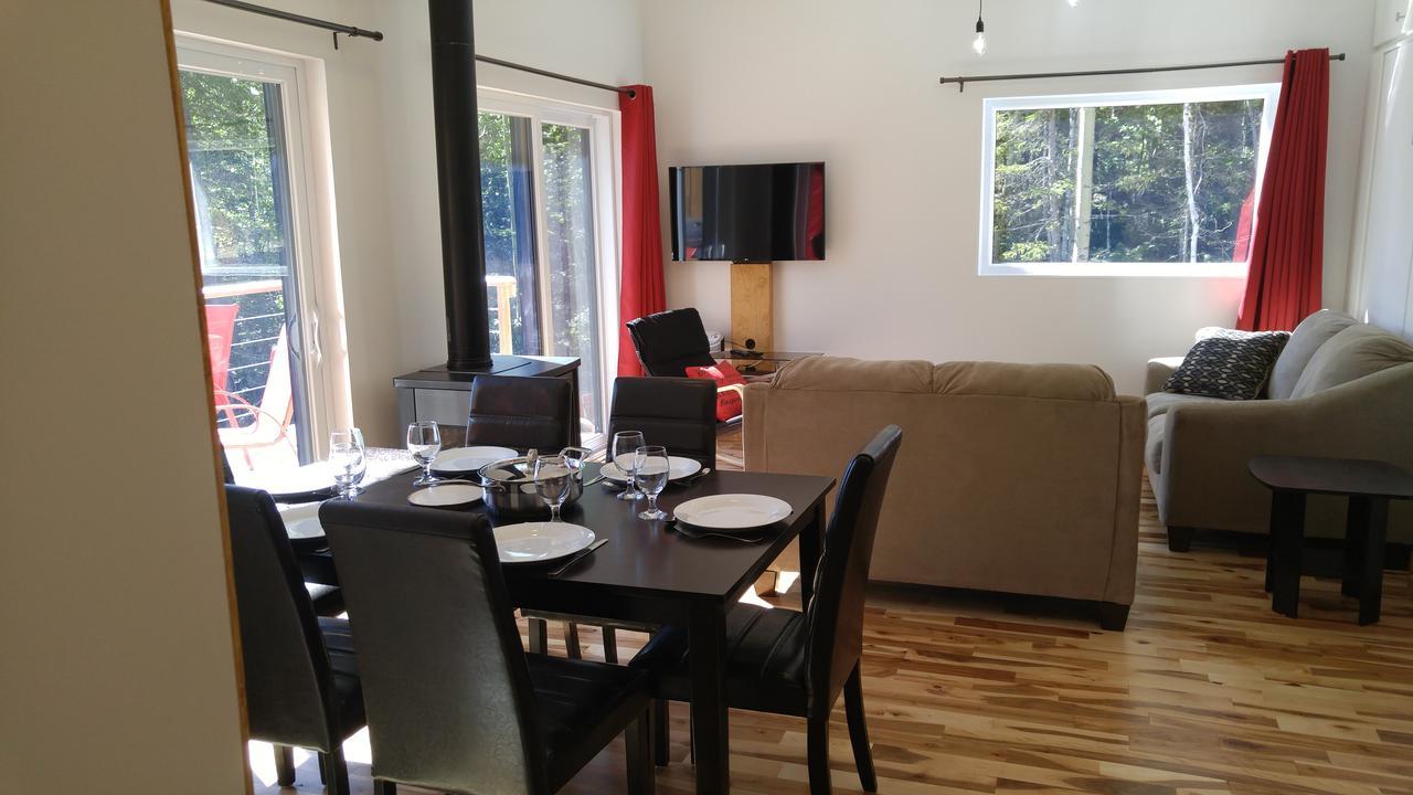 Residence Touristique Lodge Des Bois Saint-Felix-d'Otis Ngoại thất bức ảnh